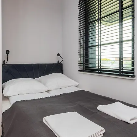 Doki - Black & White By Grand Apartament